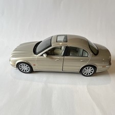 Maisto Jaguar S-Type 1:18
