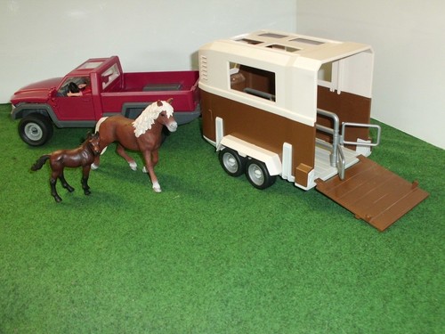 Schleich red pickup truck 4x4 - pickup,