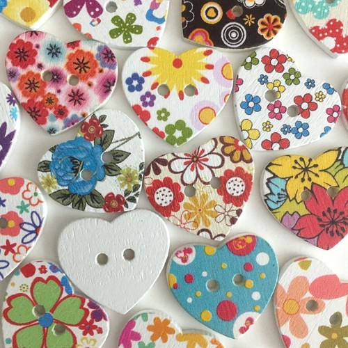 Wooden heart buttons 25mm - , wide