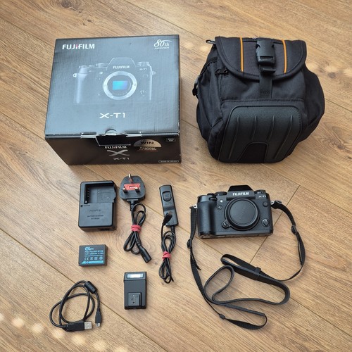 Fujifilm xt1 camera body black - fujifilm,