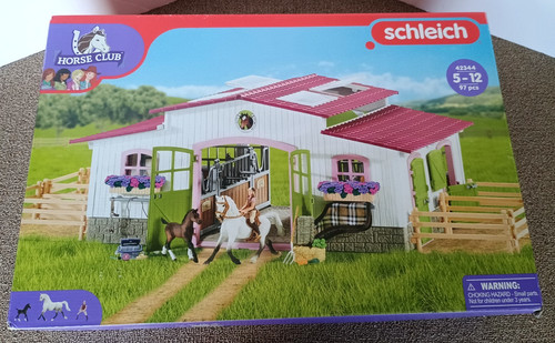 Schleich horse club barn and - horse,