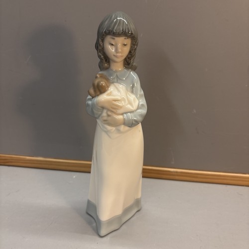 Nao lladro girl with - nao,