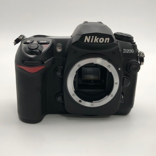 Nikon d200 digital slr camera - nikon,