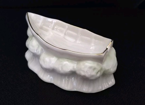 Vintage belleek irish - belleek, pottery