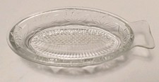 LOVELY VINTAGE FISH SHAPED PRESSED GLASS FRUIT, VEGETABLE AND SPICE GRATER