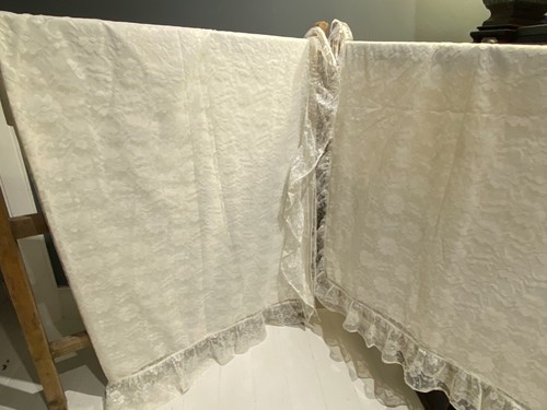 Cream lace lined - lace,