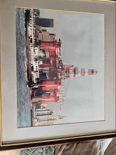 Oil rig photograph - rig, sovereign