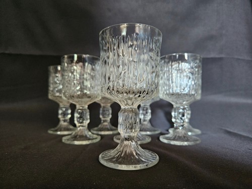 Vintage retro ravenhead - retro,