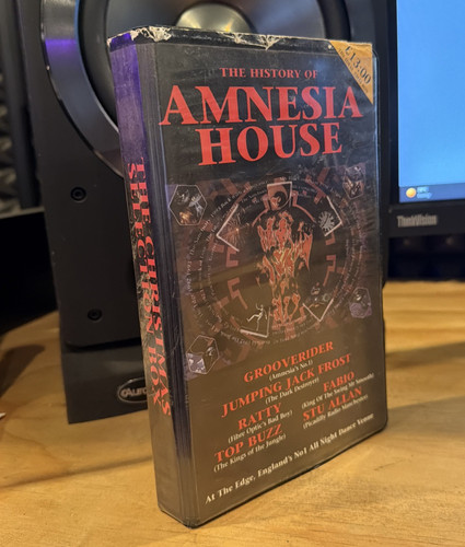 The history amnesia house - of,