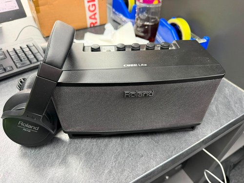 Roland cube lite with 5 - cube,