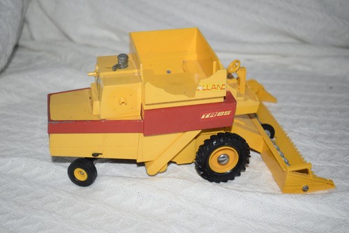 Britains farm new holland tr85 - farm,