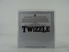 TWIZZLE HOLLA @ ME (C39) 2