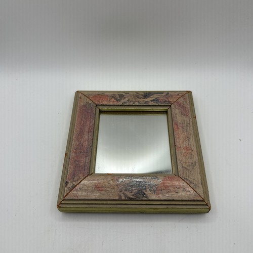 Small decorative ornate gold - decorative,