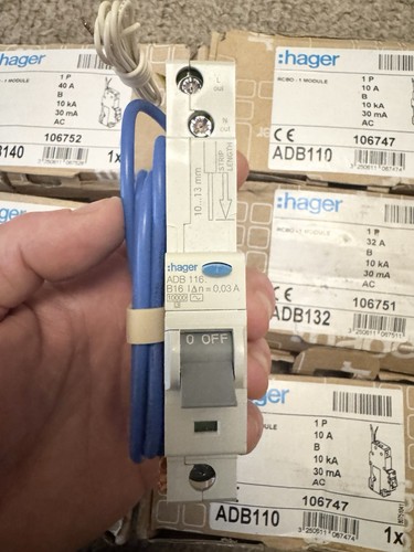 Hager adb116 16a curve - curve, b16