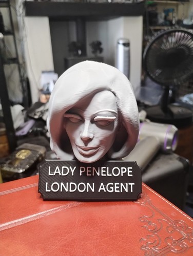 Lady penelope - lady,