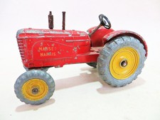 DINKY 300 'MASSEY HARRIS FARM