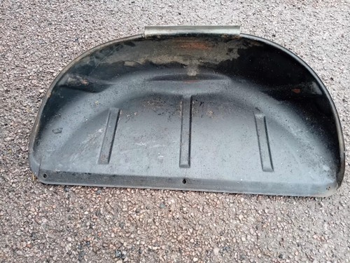 Type spare wheel well - type,