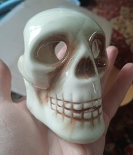 SPOOKY SKULL - (8.5cm) - Classic Fish Aquarium Aqua Ornament Tank Pet Decoration