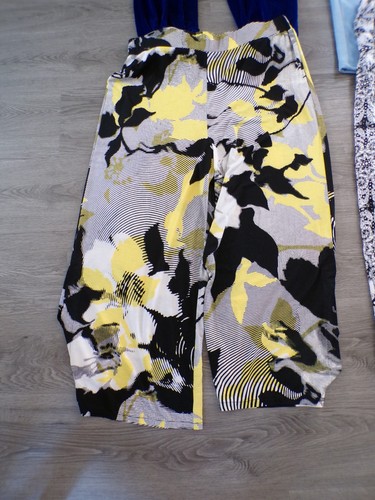 Ladies size trousers - size, 12-14