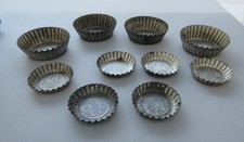 10 small vintage tin plate