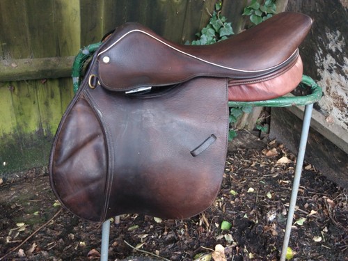 Trainers jump saddle - ,