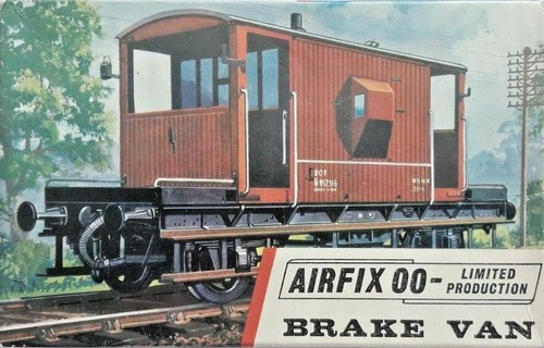 Airfix brake van boxed - 00,