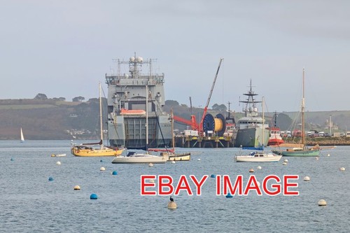 Photo falmouth harbour naval - falmouth,