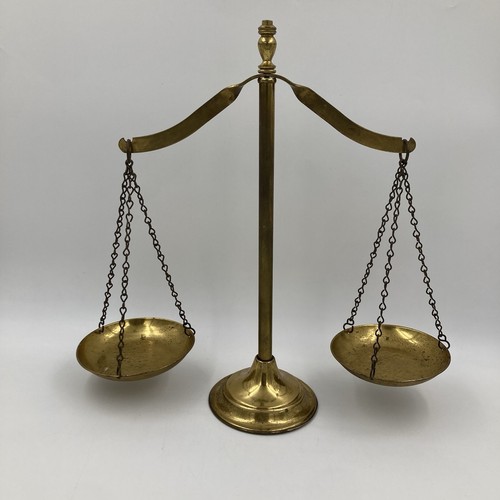 Vintage brass small balance - vintage,