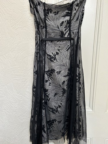 Oasis dress