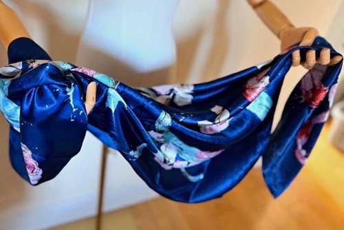 Vintage dressing square - dressing, satin
