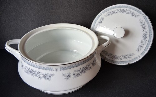 Vintage hadleigh lidded soup - hadleigh,