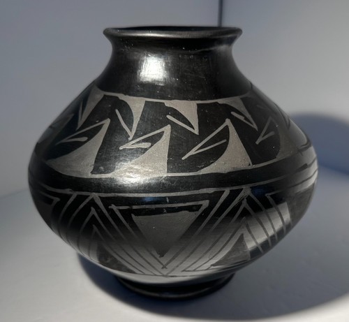 Vintage mata ortiz chihuahua - mata,