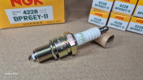 Ngk bpr6ey spark - spark, plug