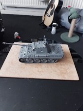 1/32  ww2 cts german panther tank with commander in turret commander