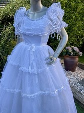 Vintage 1980s Romantic frilly
