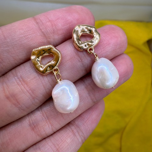 Natural freshwater pearl - freshwater,
