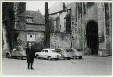 OLD PHOTO - VINTAGE SNAPSHOT -