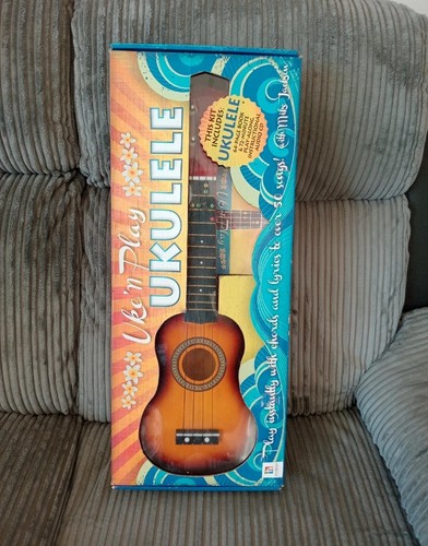 Uke play ukulele - *new, in
