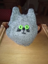 HAND KNITTED TEA COSY FOR