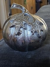 Metal Pumpkin With Leaf Design Halloween Or Fall Ornament 