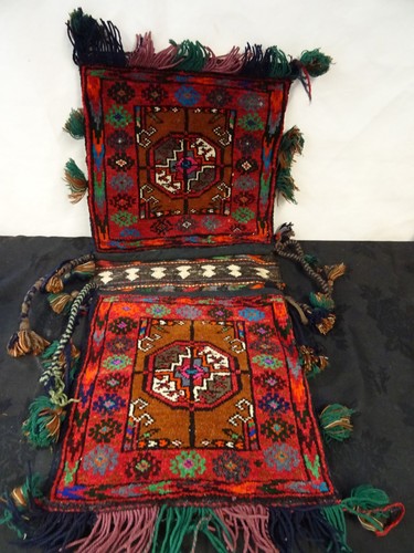 Vintage hand knotted - hand,