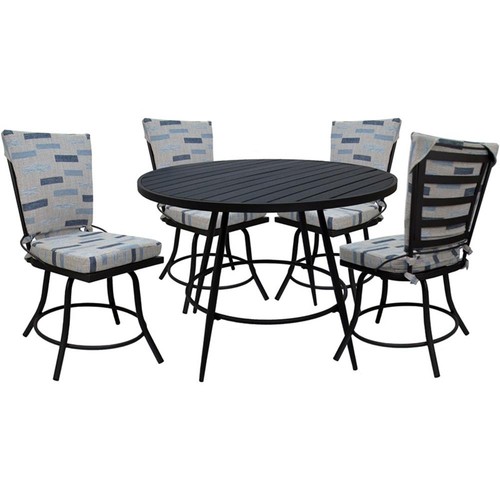 Outdoor indoor patio - indoor,