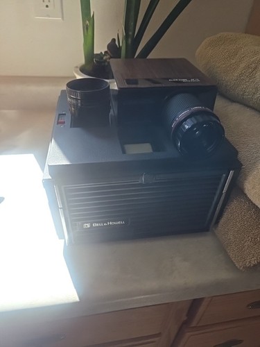 Bell howell af70 - &, cube