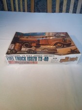Science Treasury 01. Fuel Truck Isuzu TX-40. In Original Sealed Box.  1/72 Scale