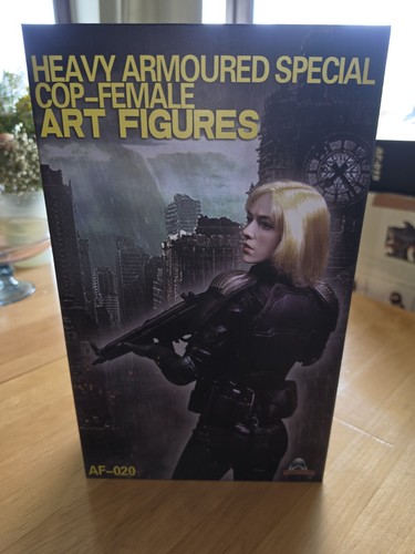 Anderson rare female - -,