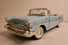 ERTL American Muscle 1957 Chevrolet Chevy Bel Air Convertible Chrome trim 1/18