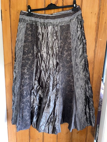 Per una grey crinkle panel - una,