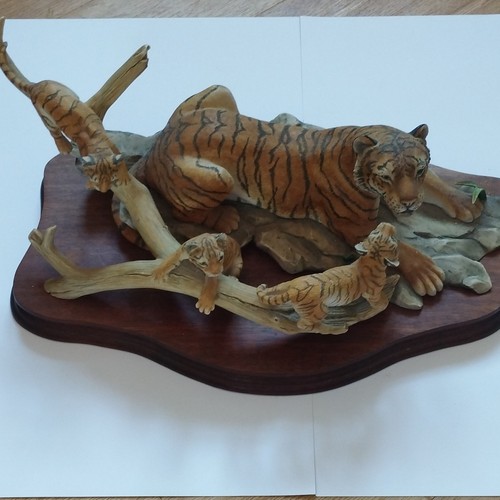 Border fine arts handmade - arts,