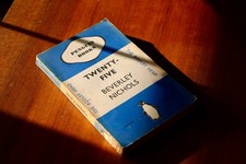 Penguin Books (Blue) —