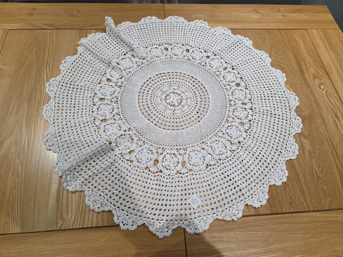 Vintage white crochet - white,